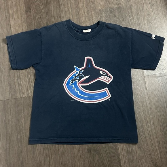 NHL Other - Vintage NHL x Puma Canucks Shirt